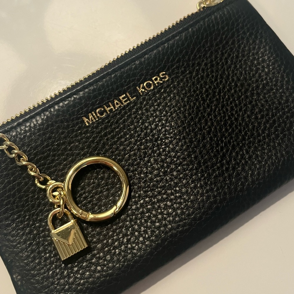 Michael Kors Black Pebbled leather zip wallet